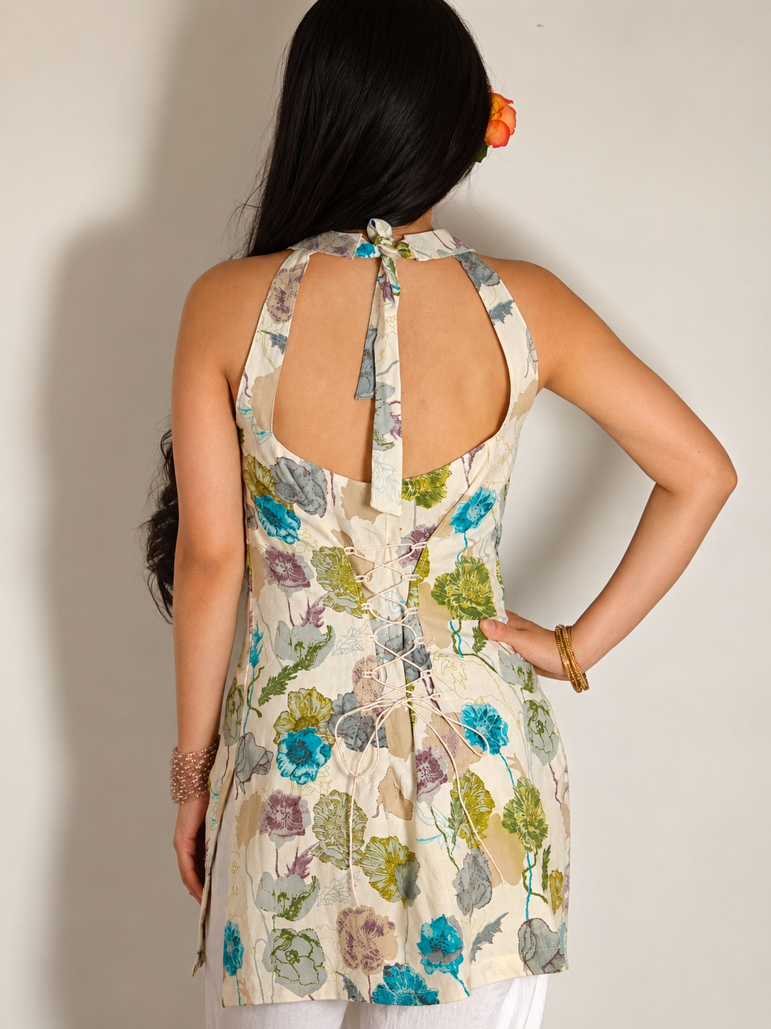 Halter Bloom